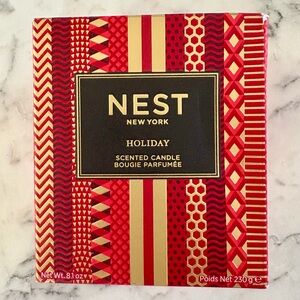 NEST Fragrances Holiday Candle - Red and Gold